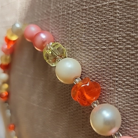 Vintage Beaded with Faux Pearls Necklace - Picture 4 of 7